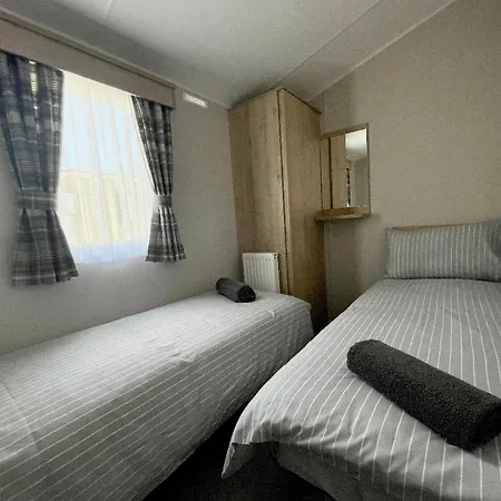 Πάρκο διακοπών Newperran 102 - 2 Bedroom Country & Valley View Caravan