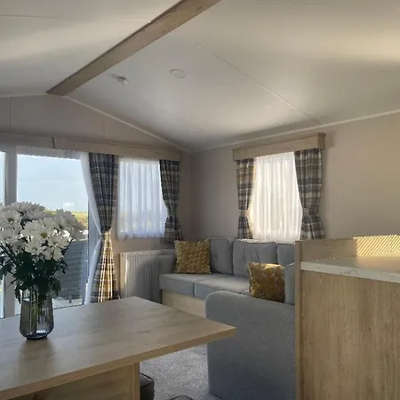 Πάρκο διακοπών Newperran 102 - 2 Bedroom Country & Valley View Caravan *
