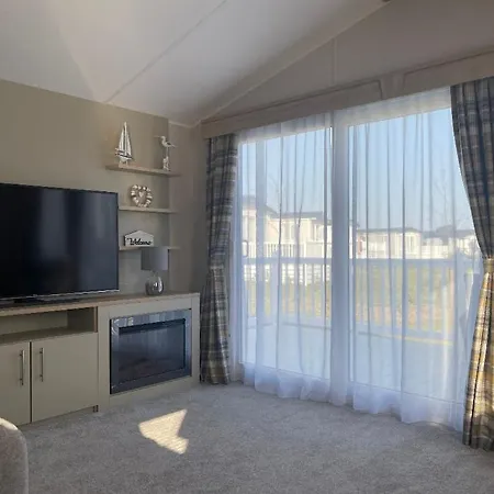 Πάρκο διακοπών Newperran 102 - 2 Bedroom Country & Valley View Caravan *